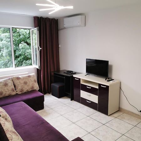 Confortable Cozy Apt Bukarest Exterior foto