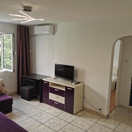 Confortable Cozy Apt Bukarest Zimmer foto